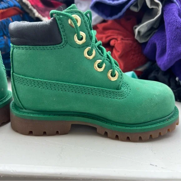 Timberland Kids Green Boots - Picture 5 of 10
